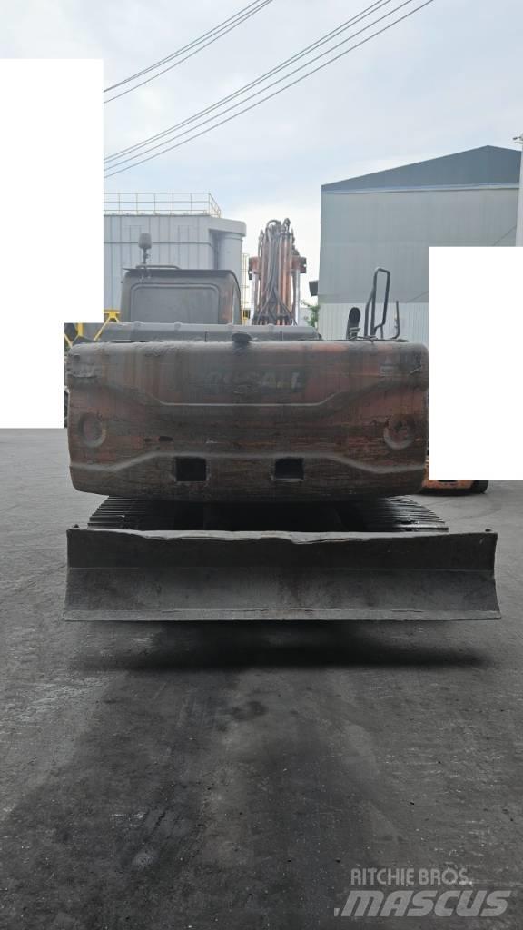 Doosan DX 140 LC Escavatori cingolati