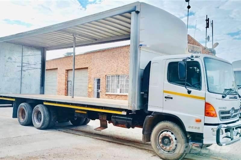 Hino 500 2626 Camion altro