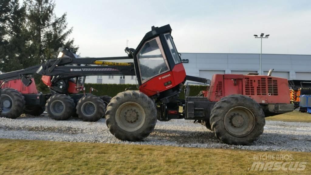Valmet 901 Abbattitrici, Disboscatrici