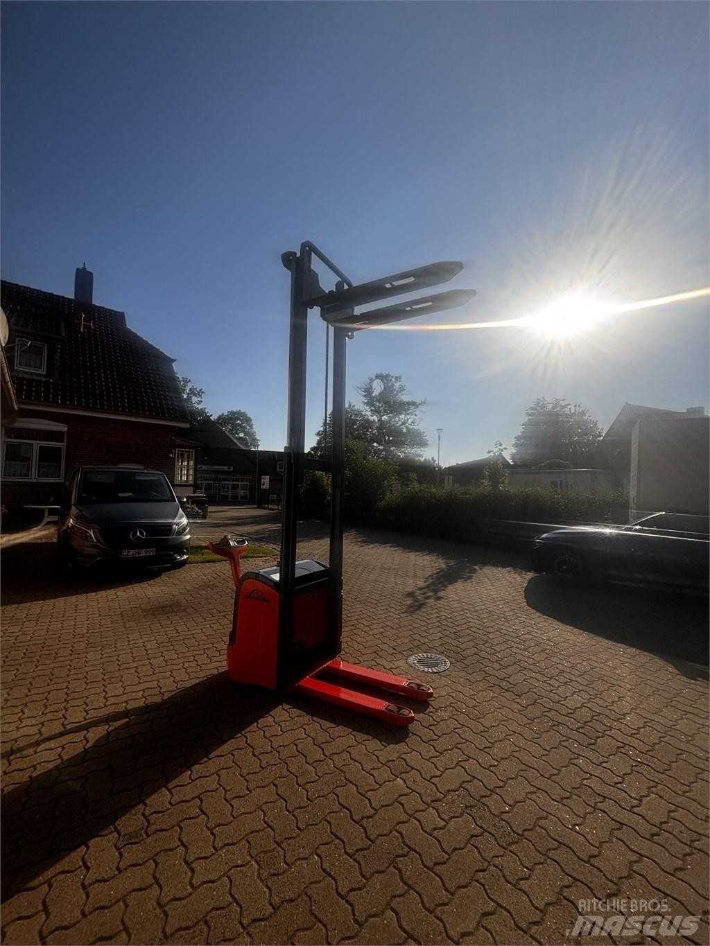 Linde L 16 Transpallet uomo a terra