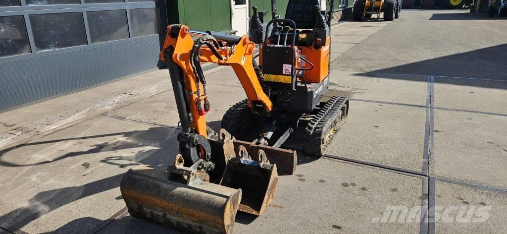 Doosan DX 10 Z Miniescavatori