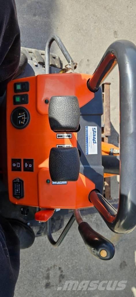 Doosan DX 10 Z Miniescavatori