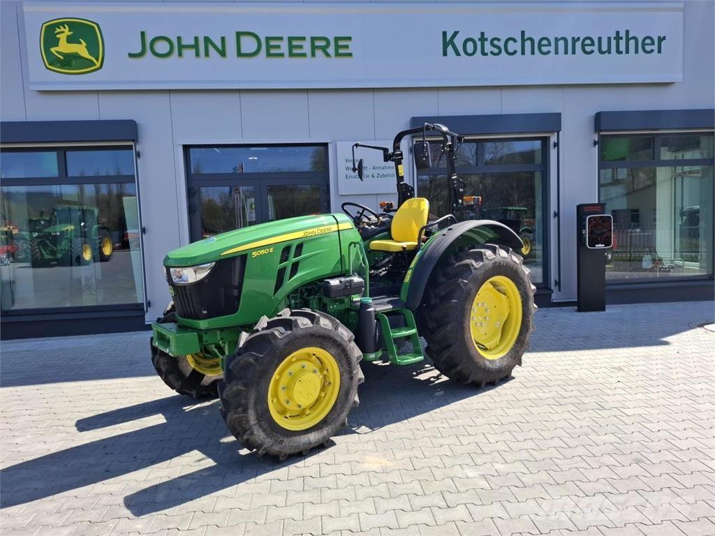 John Deere 5050E Trattori