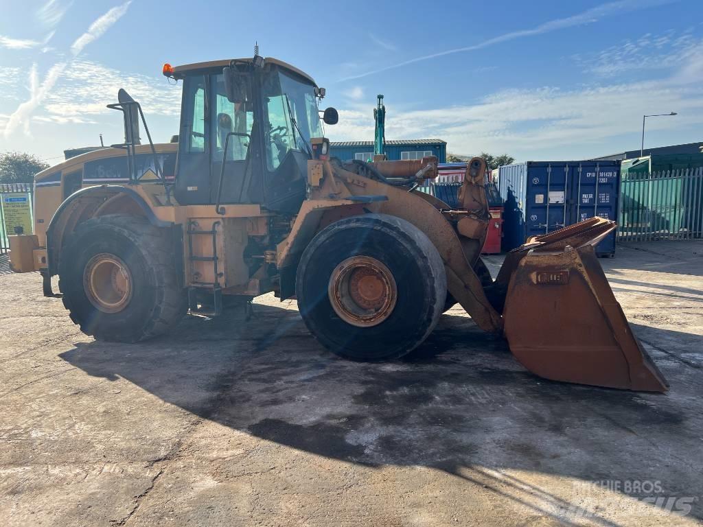 CAT 966 H Pale gommate