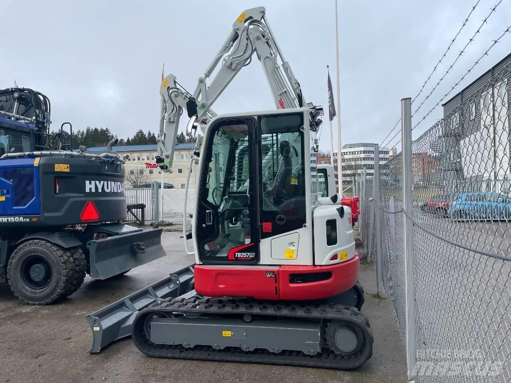 Takeuchi TB 257 FR Miniescavatori
