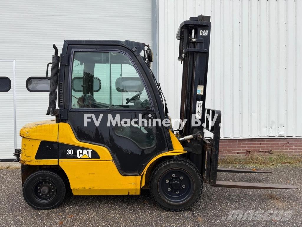 CAT DP 30 N Carrelli elevatori diesel