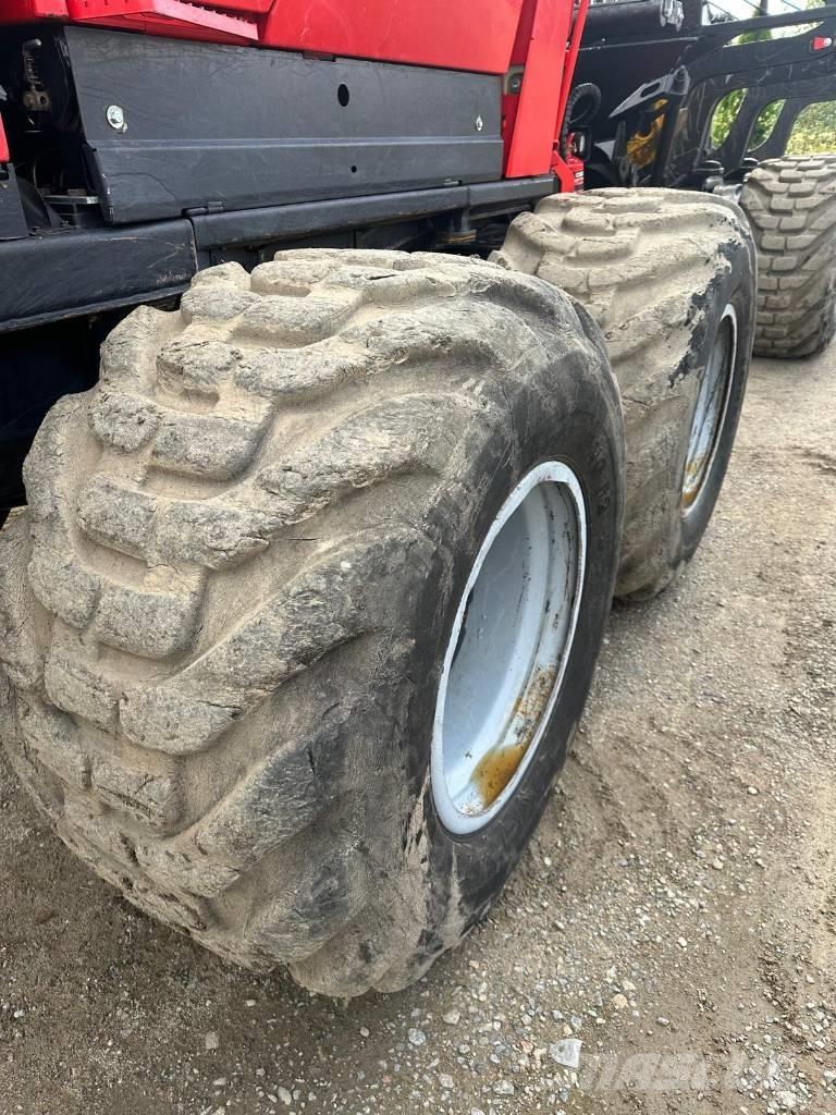 Komatsu 875 Forwarder