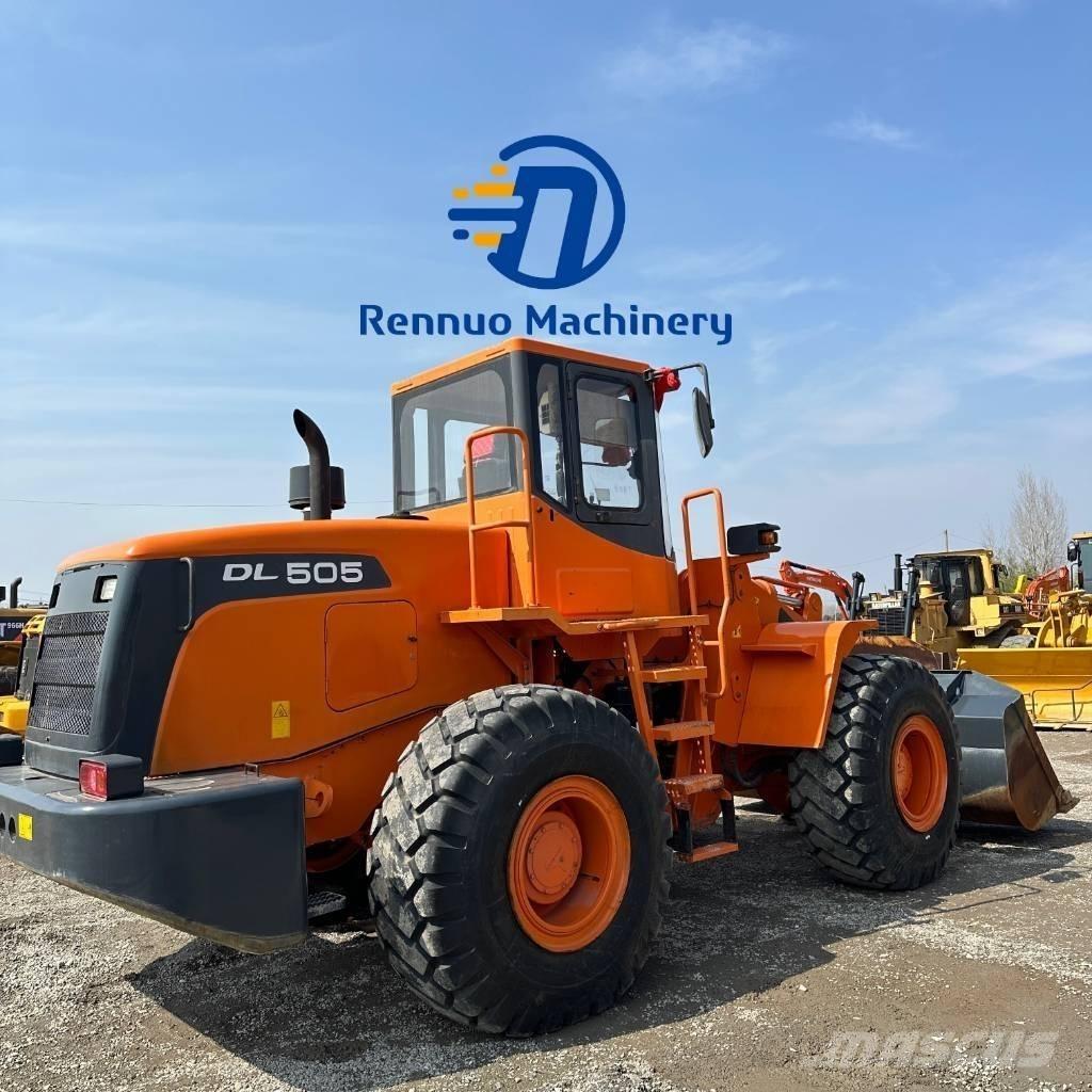 Doosan DL505 Pale gommate