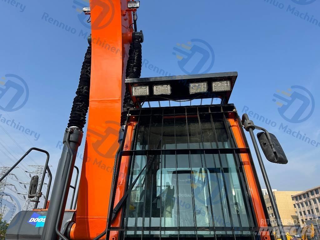 Doosan DX 300LC-9C Escavatori cingolati