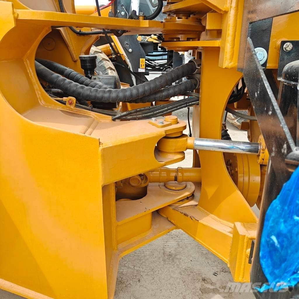 CAT 966 H Pale gommate