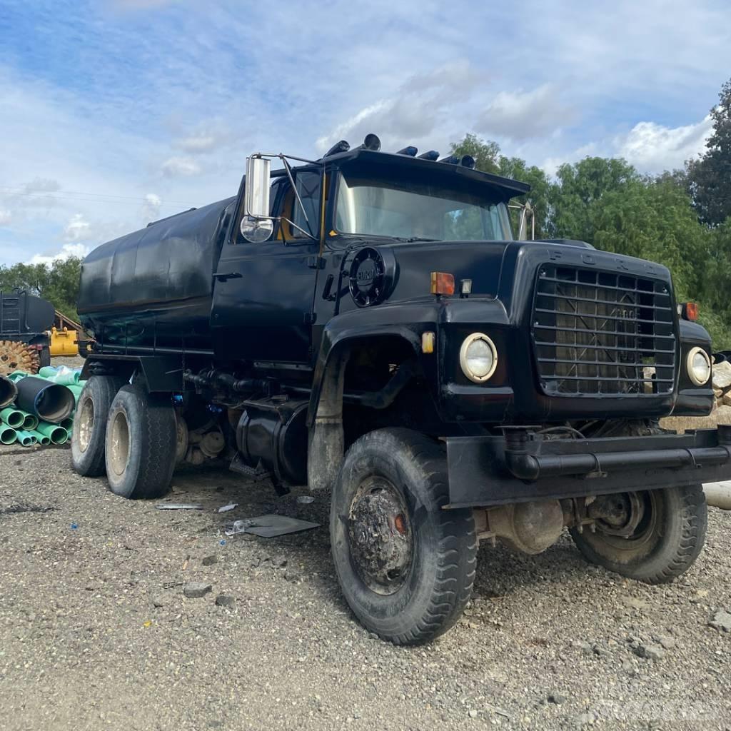 Ford 6 x 6 Autocisterne