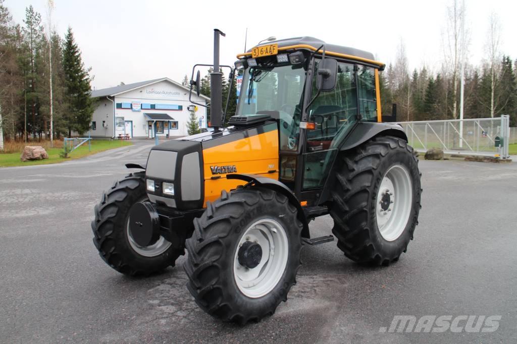 Valtra 700 Trattori