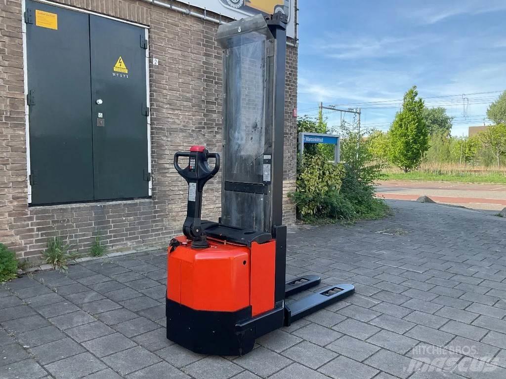 Toyota BT SWE120L Transpallet uomo a terra