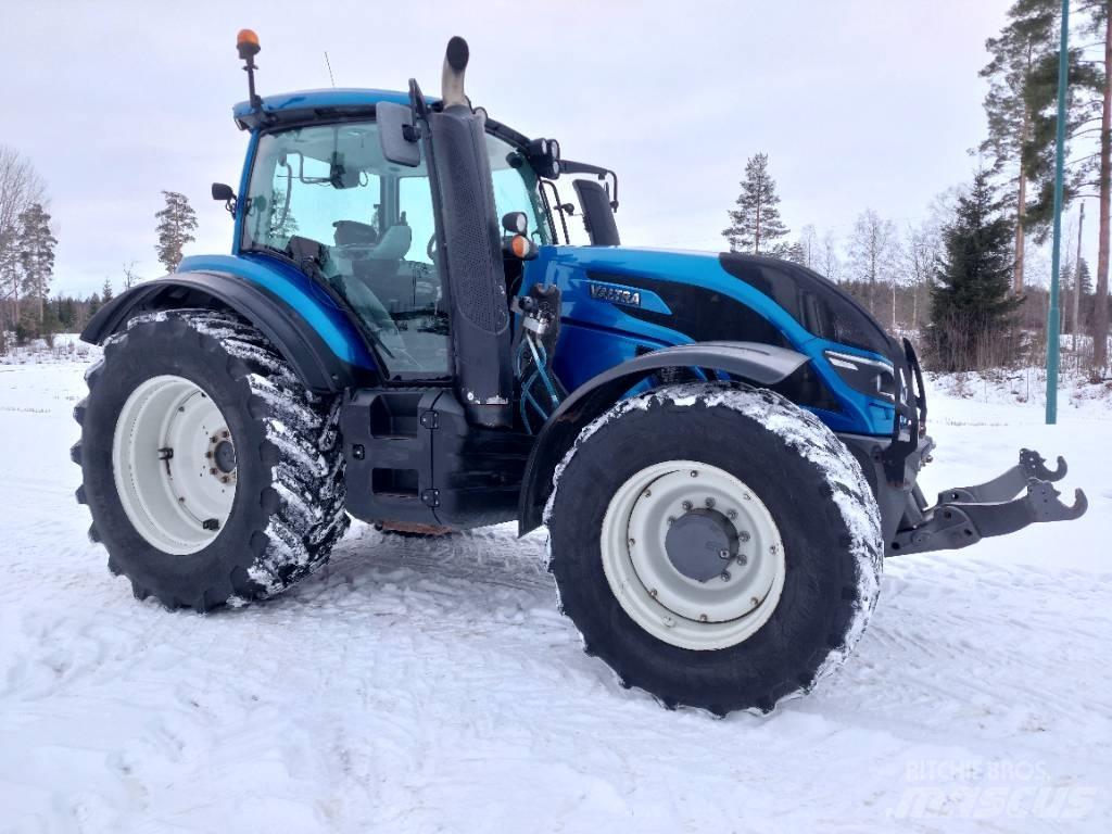 Valtra T 174 VERSU Trattori