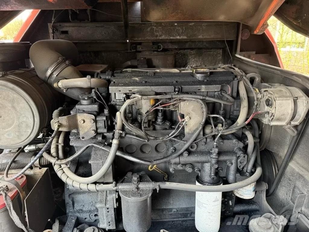 Atlas AR 86 E Pale gommate