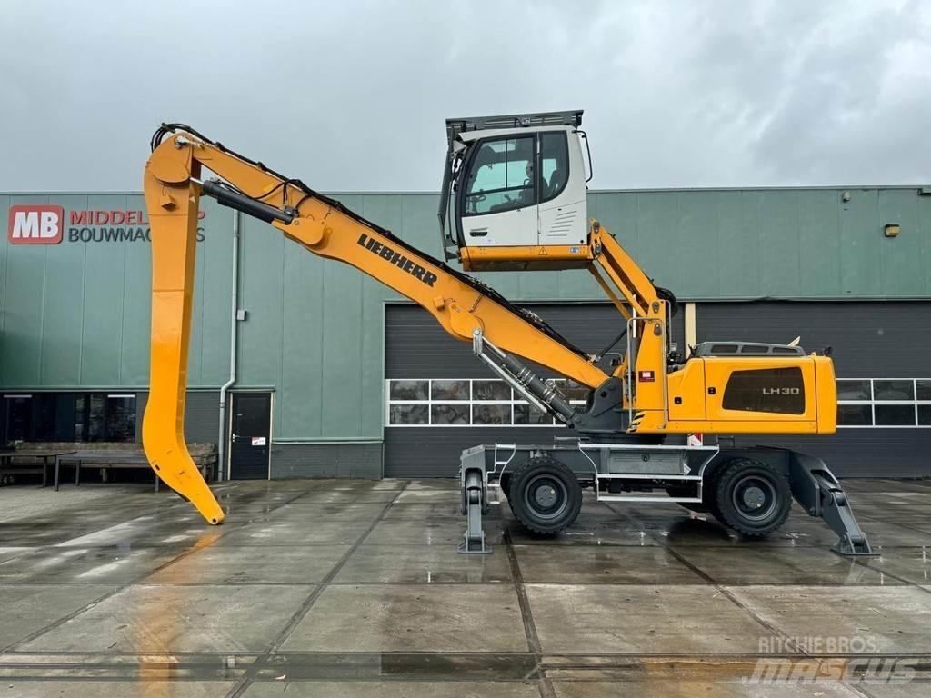 Liebherr LH 30 M Movimentazione rifiuti