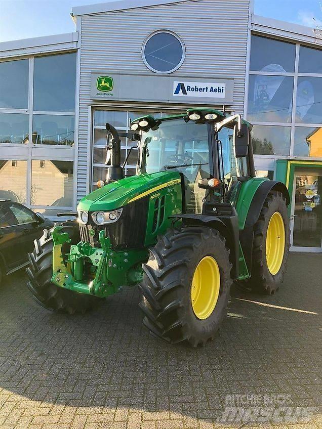 John Deere 6090M Trattori