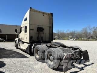 Kenworth T 680 Motrici e Trattori Stradali