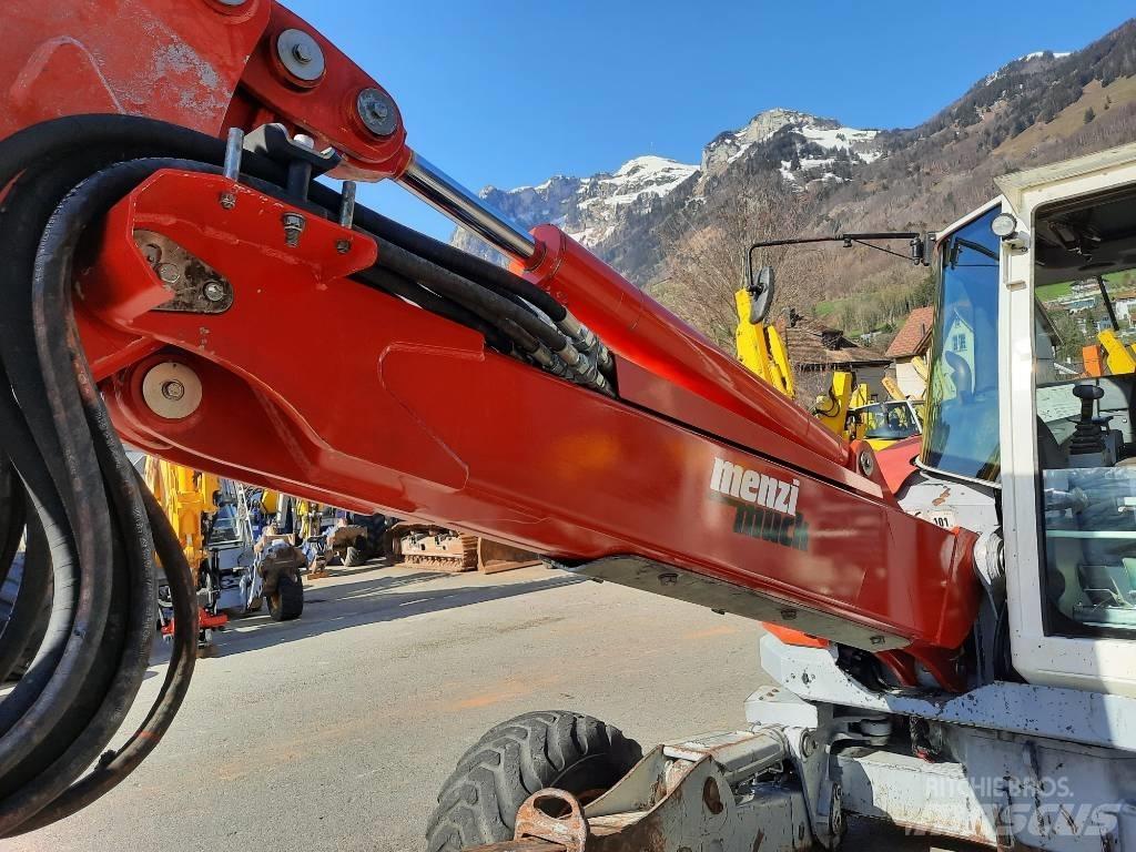 Menzi Muck M530 Escavatori gommati