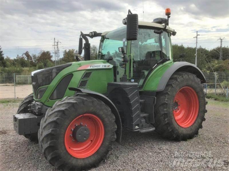 Fendt 716 Vario Trattori
