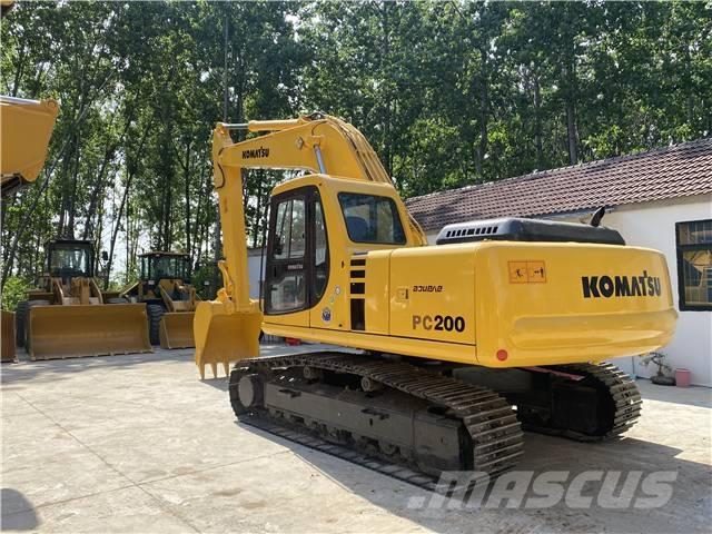 Komatsu PC200-7 Escavatori cingolati