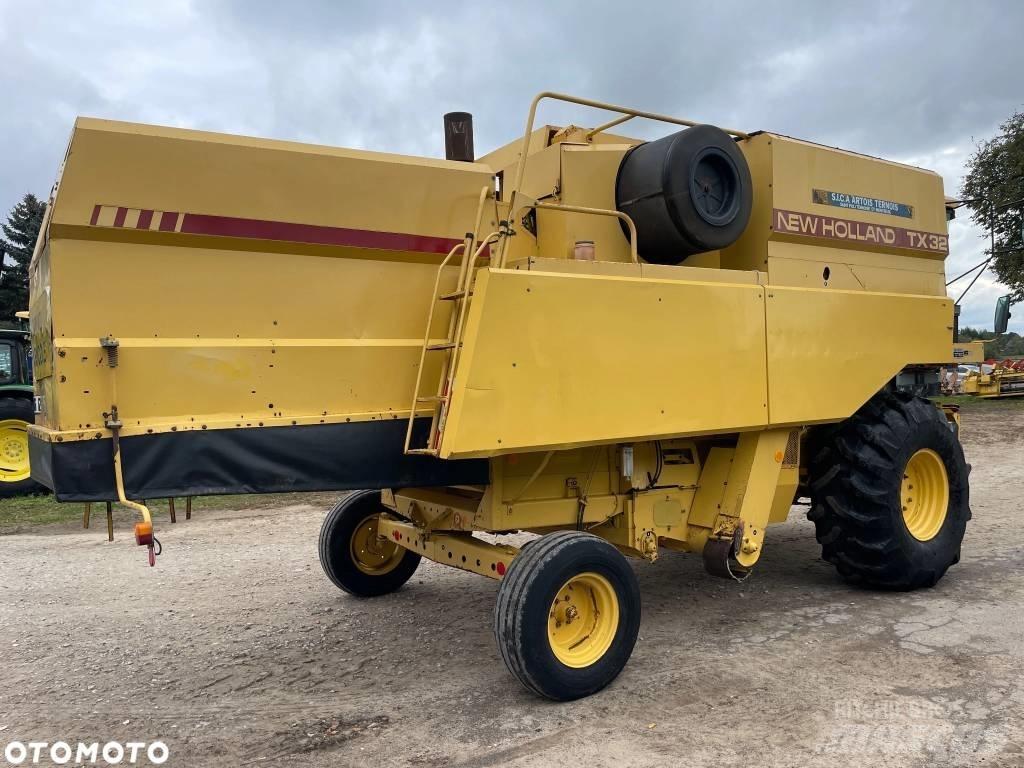 New Holland TX 32 Mietitrebbiatrici