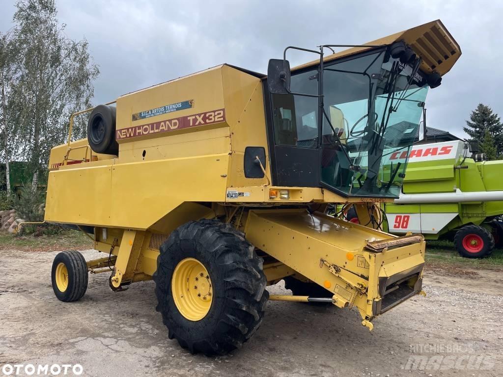 New Holland TX 32 Mietitrebbiatrici