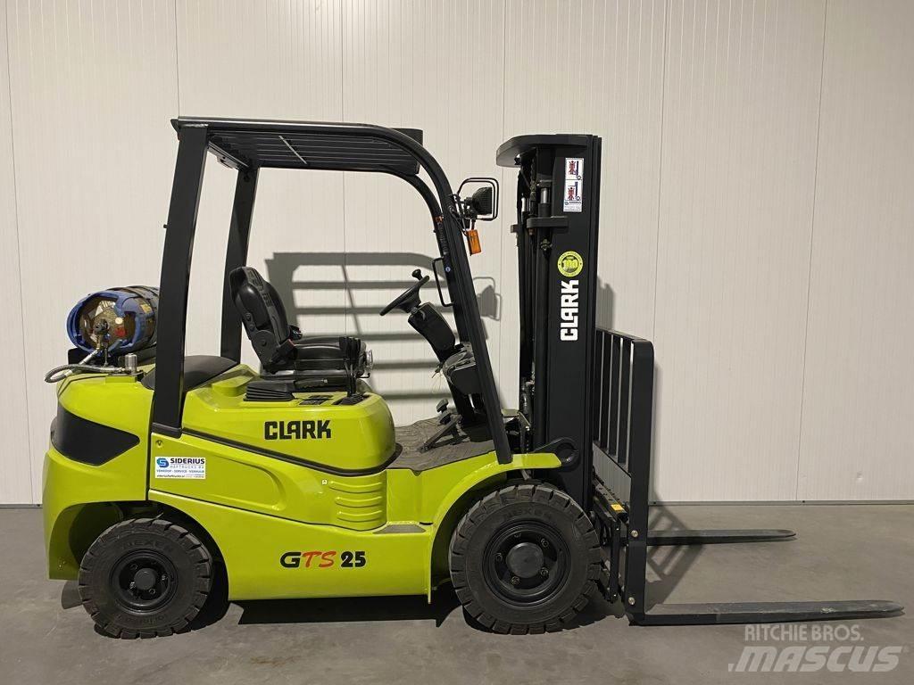 Clark GTS25 Carrelli elevatori GPL