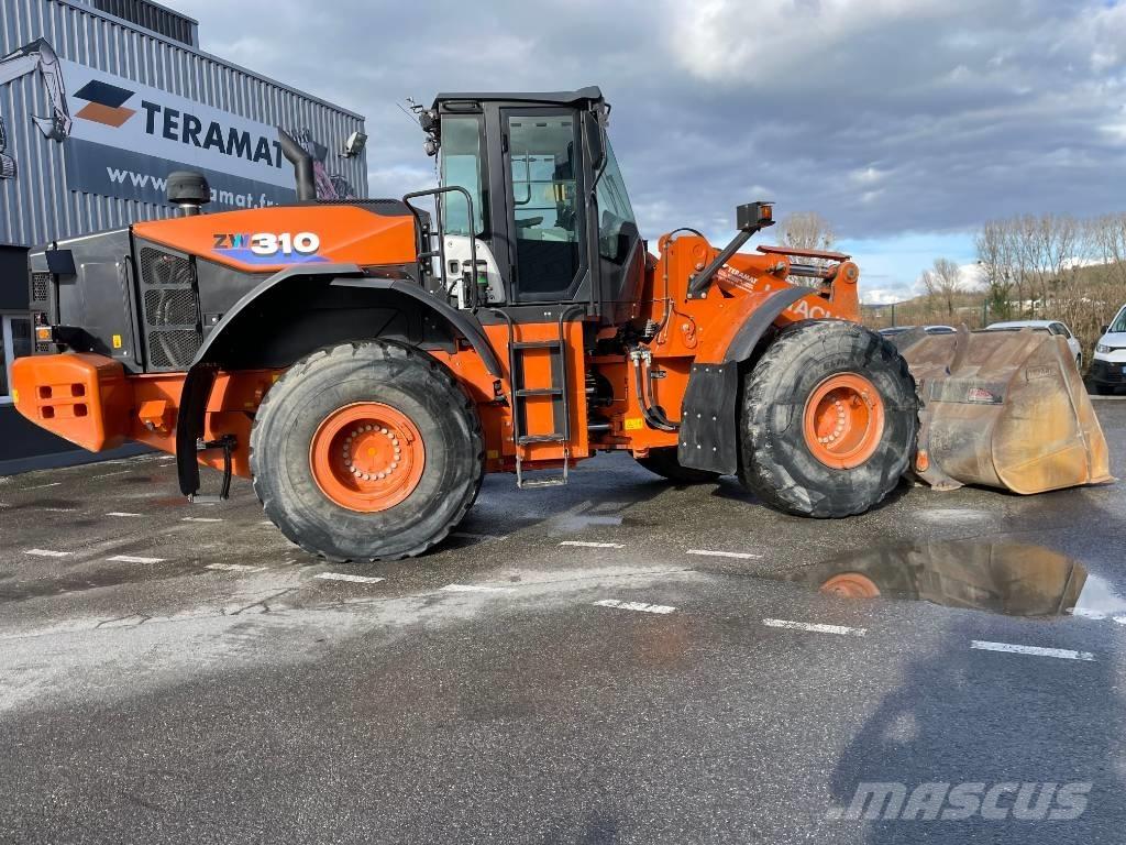 Hitachi ZW310-6 TPD Pale gommate