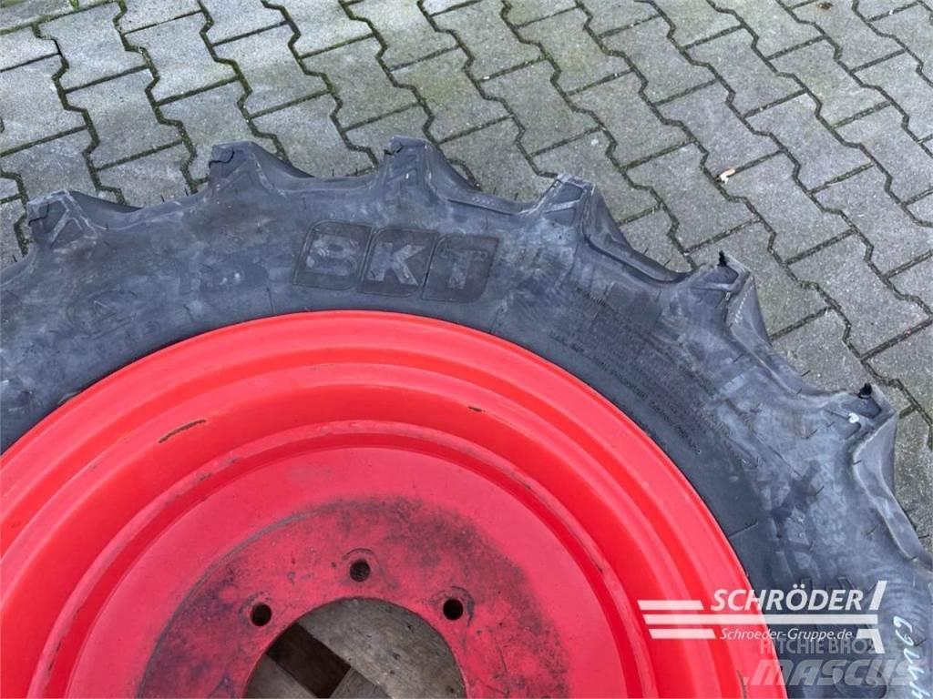 BKT 1X 320/70 R24 Pneumatici, ruote e cerchioni