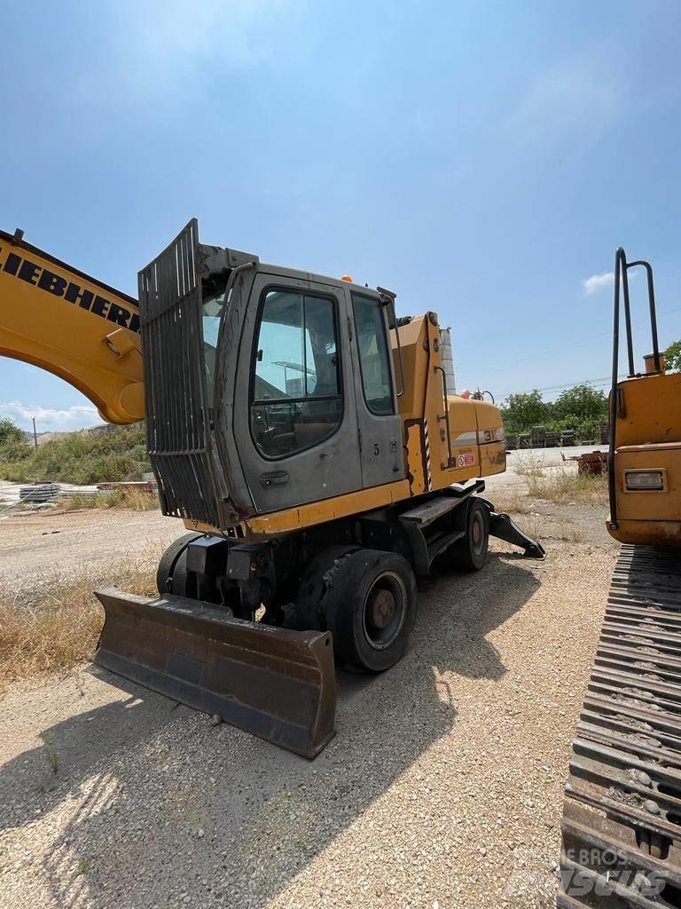 Liebherr A316 Movimentazione rifiuti