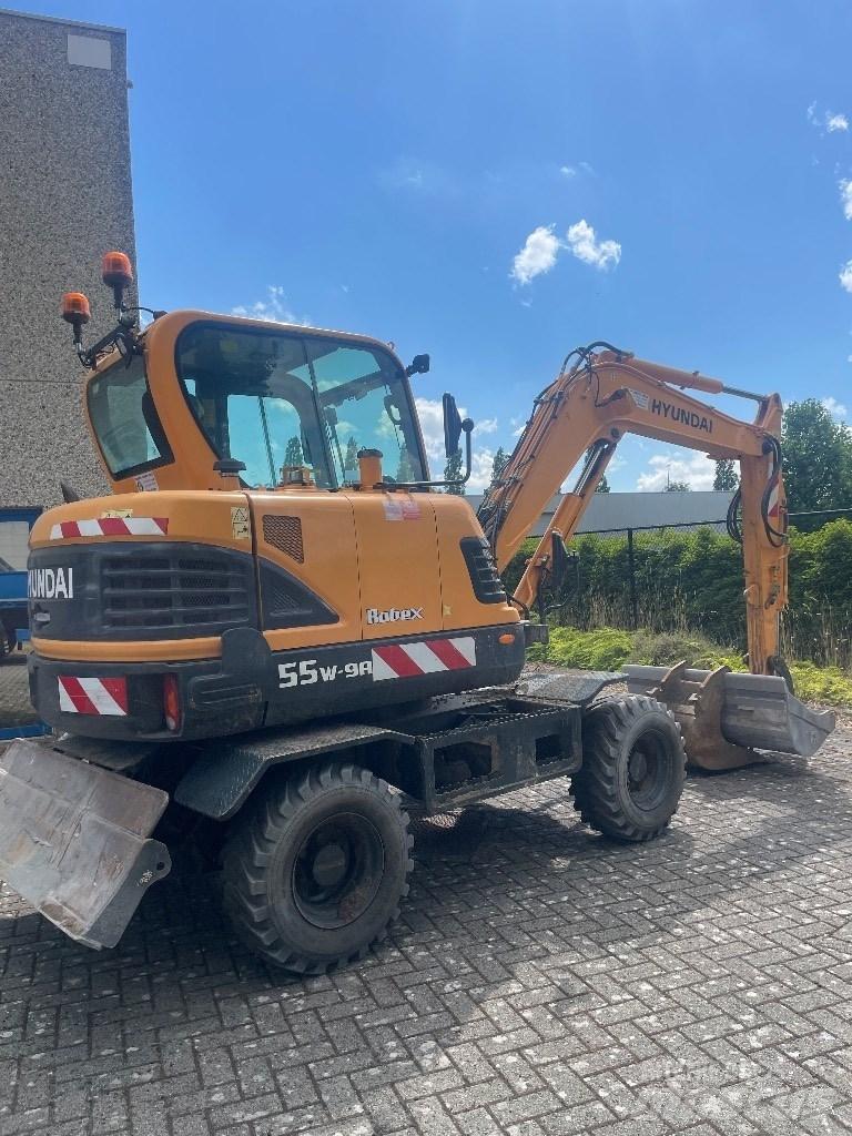 Hyundai 55w9a Escavatori gommati