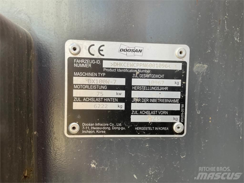 Doosan DX100W-7 Escavatori gommati