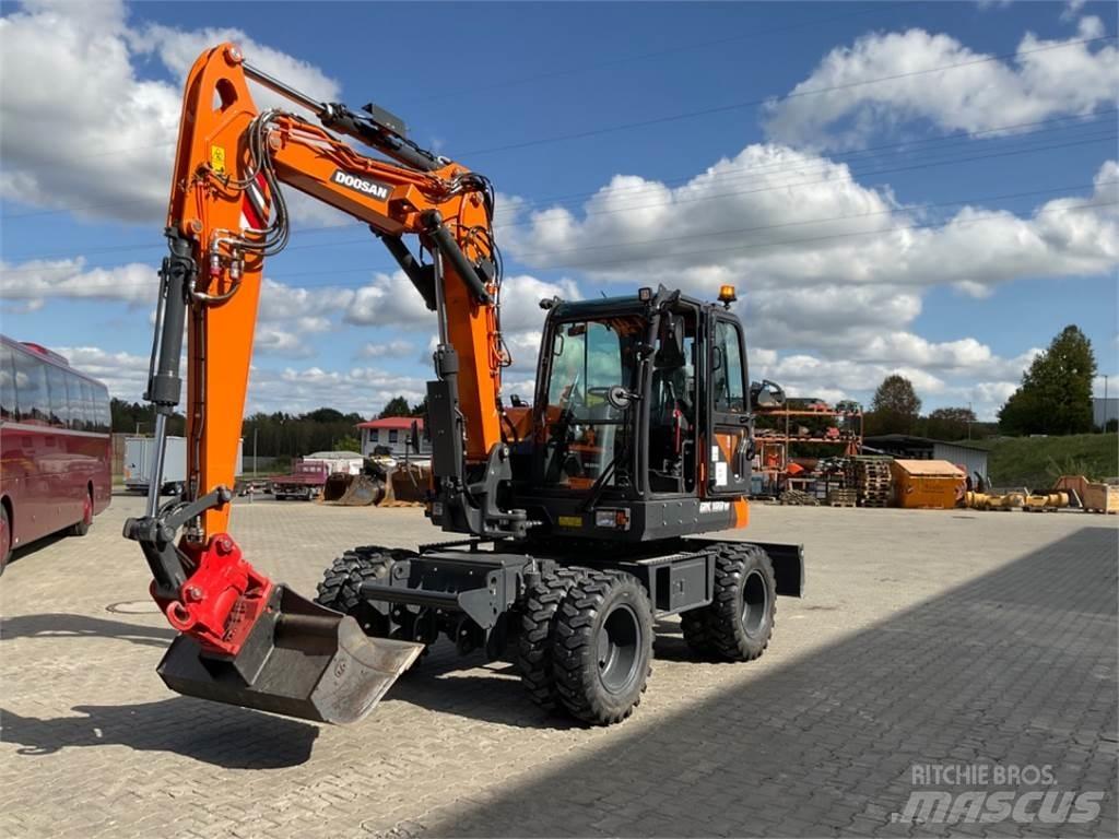 Doosan DX100W-7 Escavatori gommati