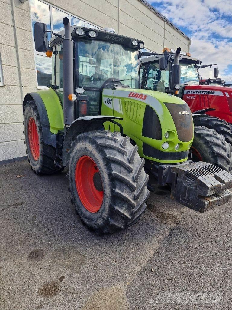 CLAAS Arion 640 Trattori