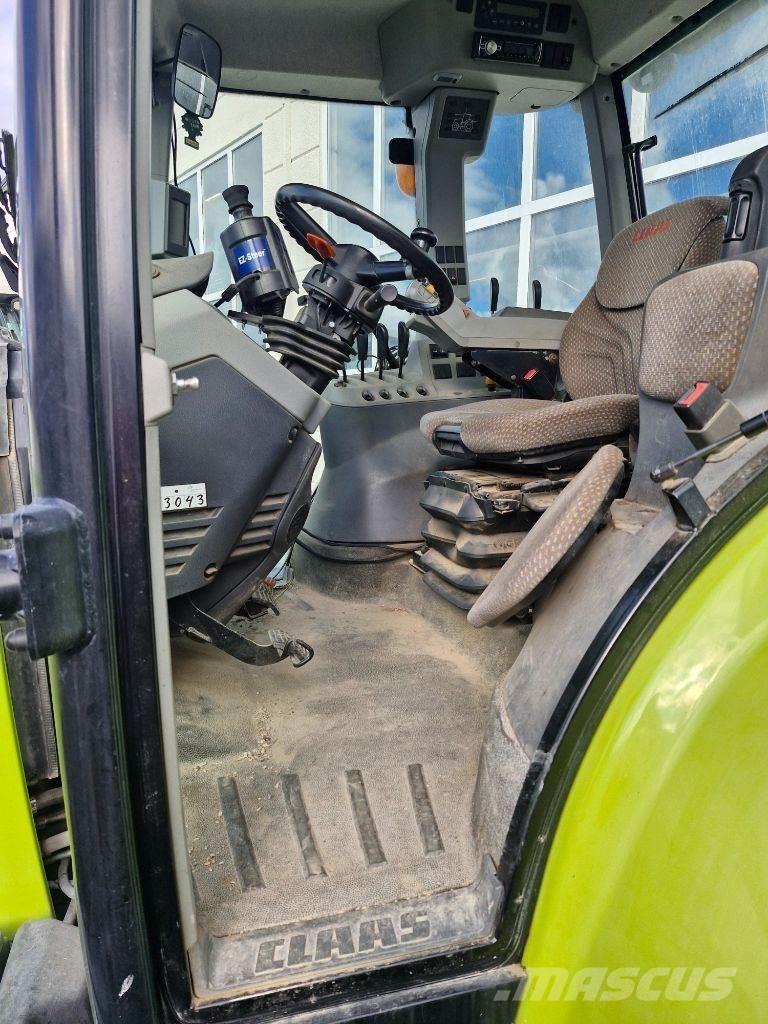 CLAAS Arion 640 Trattori