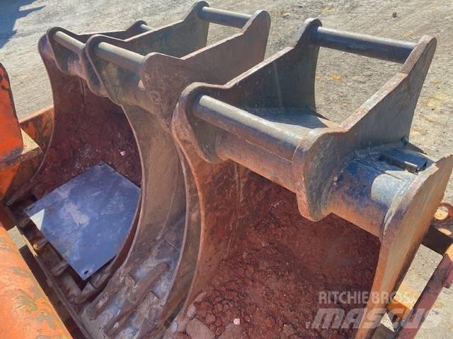 Mecalac 12 M TX Escavatori gommati