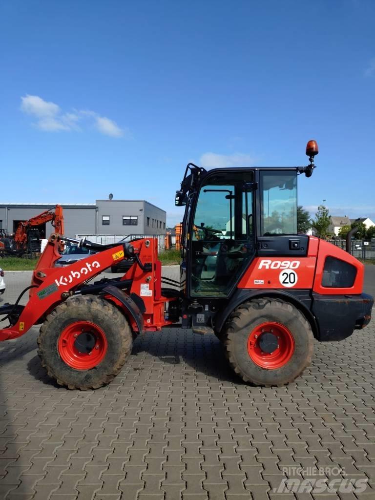 Kubota R 082 Pale gommate