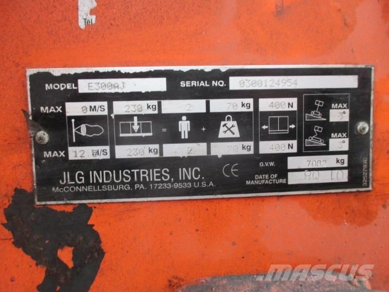 JLG E 300 AJ Piattaforme a braccio articolato