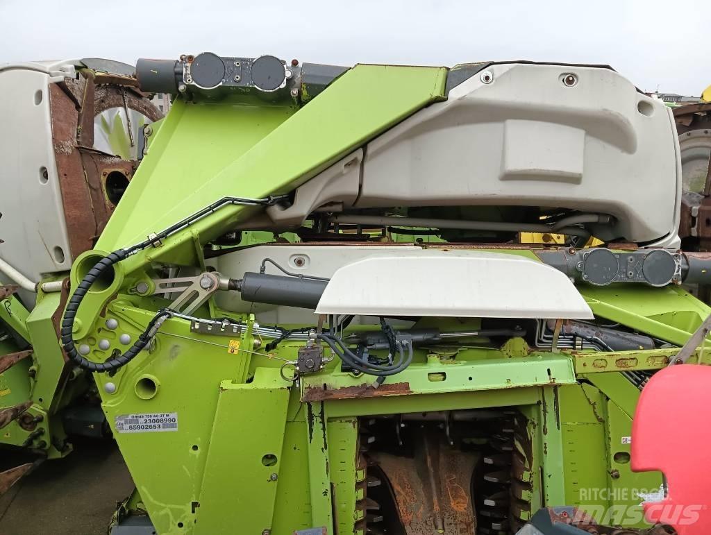 CLAAS ORBIS 750 Trince semoventi