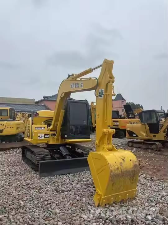 Komatsu PC70-8 Escavatori medi 7t - 12t