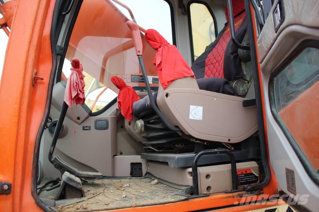 Doosan 220 LC-7 Escavatori cingolati