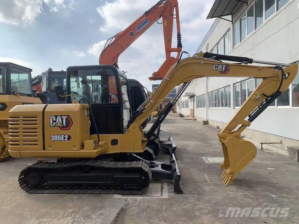 CAT 306E2 Escavatori cingolati
