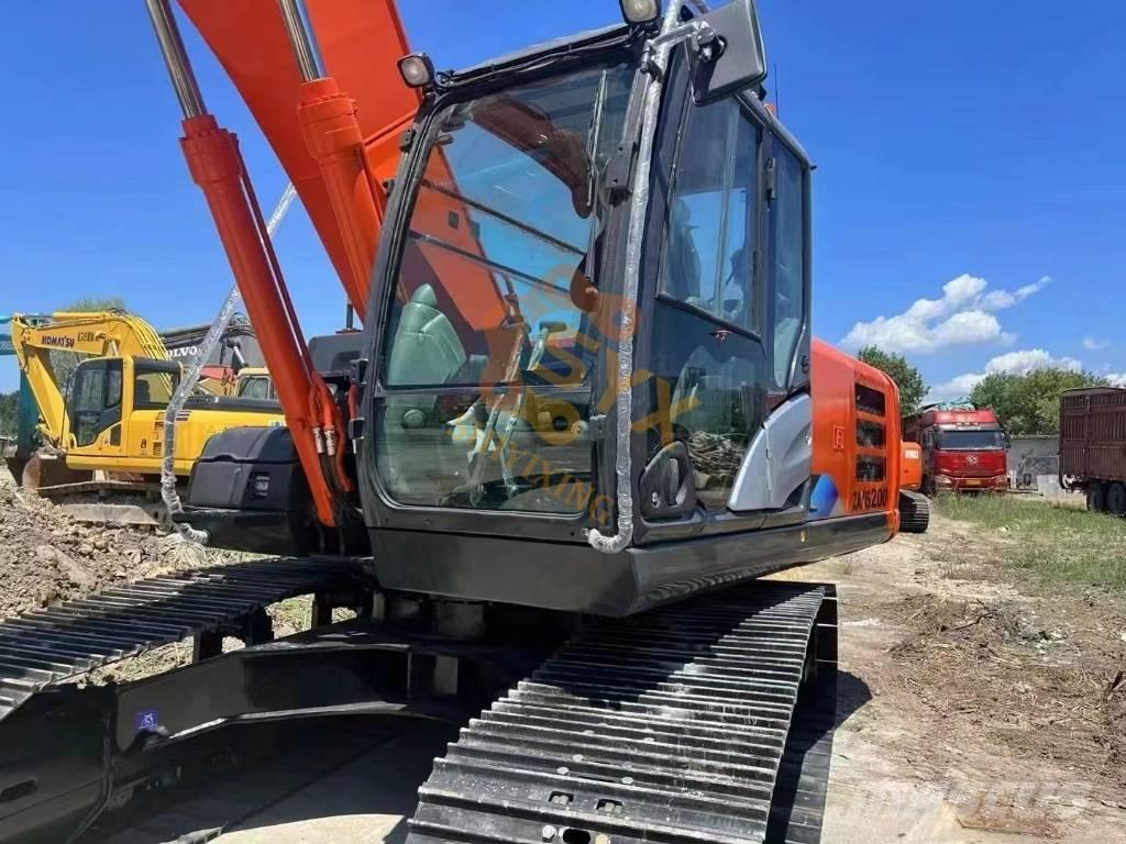 Hitachi ZX200-5G Escavatori cingolati