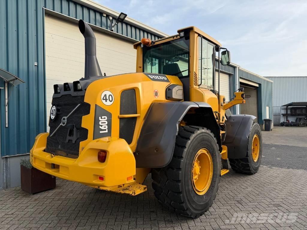 Volvo L 60 G Pale gommate