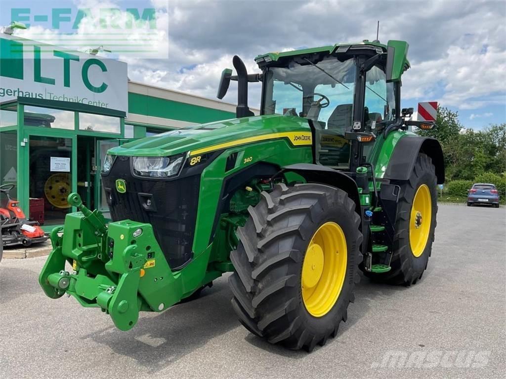 John Deere 8R340 Trattori