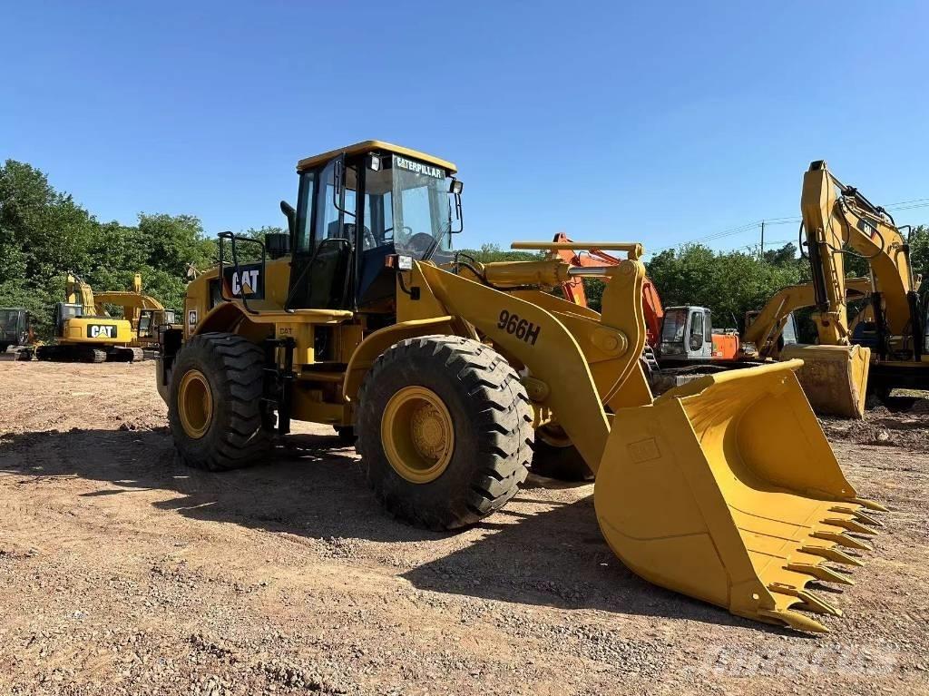 CAT 966H Pale gommate