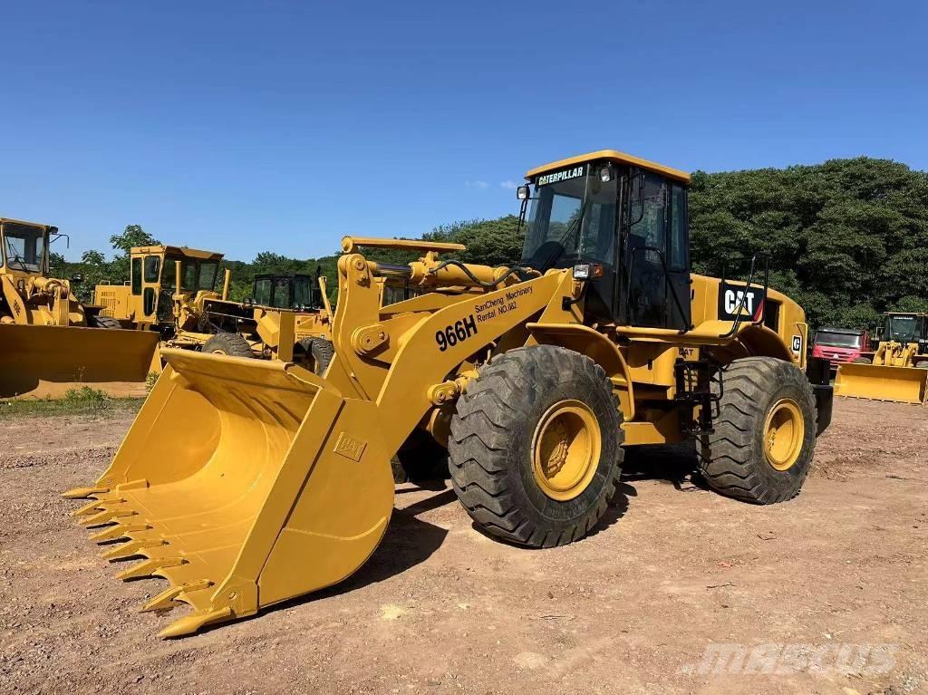 CAT 966H Pale gommate