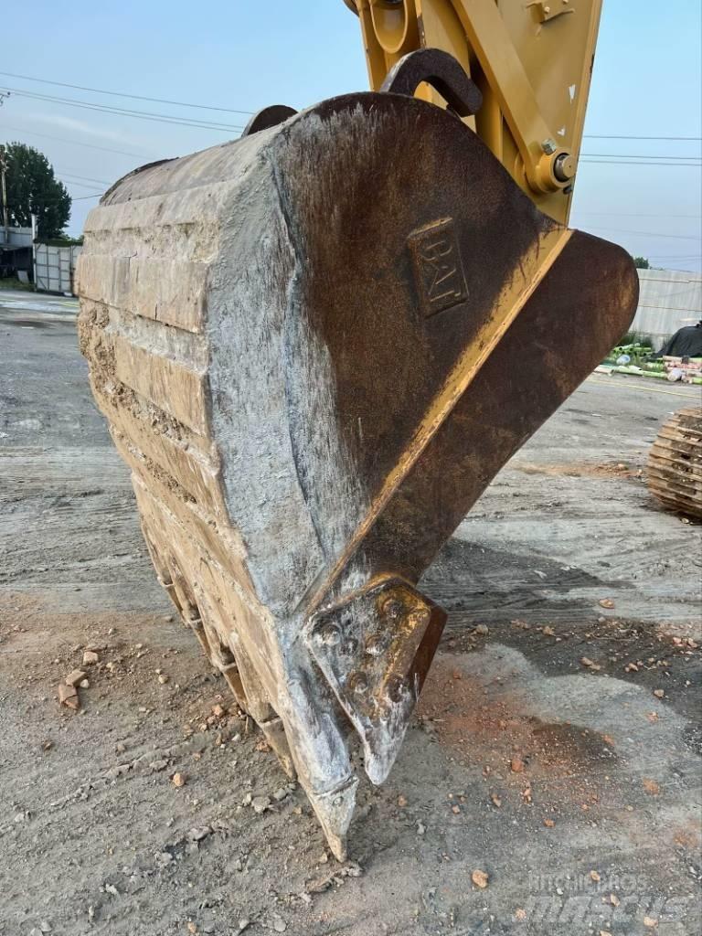 CAT 330 GC Escavatori cingolati
