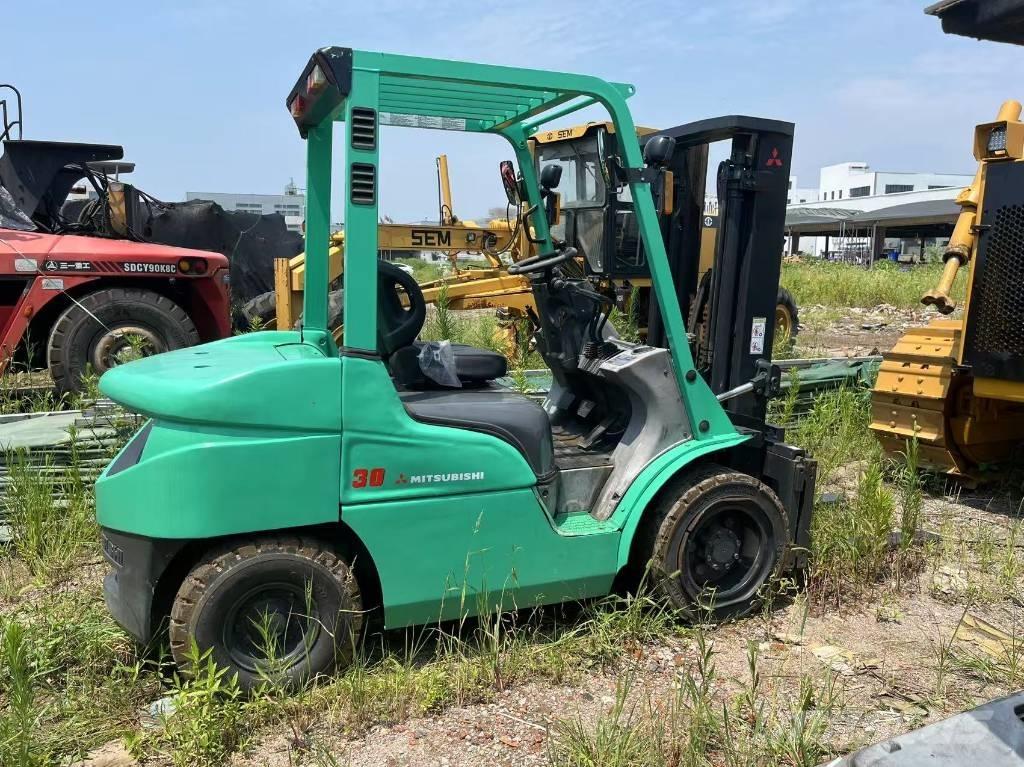 Mitsubishi FD 30 N Carrelli elevatori diesel